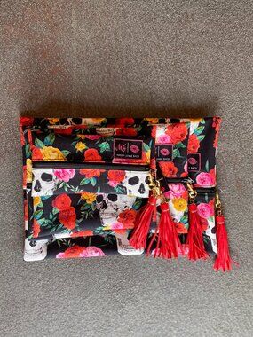 Makeup Junkie Bag - Floral Skulls - Large
